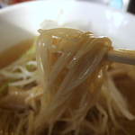 アイバンラーメン - パスタ的な麺