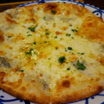 サンティノ - ４種のチーズピザ