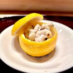 多仁本 - 来ました、虎河豚の白子と蓮根のご飯！　香ばしい白子がいい。