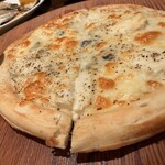 ビアハウス 森卯 - ピザ