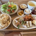 G831 Natural Kitchen & Cafe - 