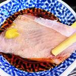 上州屋 - ブリの刺身