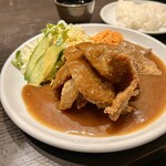 くろんぼ屋 - 名物ビーツカツ