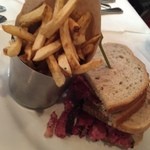 Brooklyn DINER  - パストラミサンド