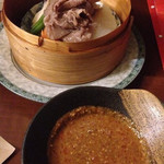 ゆるり 中華食堂 癒食同源 - 黒毛和牛と野菜のせいろ蒸し 1,480円。