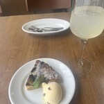 TRATTORIA L’abbuffata - 自家製リモンチェッロのソーダ割りとデザート