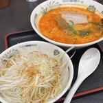 日高屋 - ピリ辛とんこつネギラーメン全景