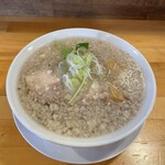 麺処壱番 郡山店 - 会津山塩ラーメン890円と背脂トッピング100円