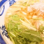 らぁめん 一福 - 真四角にカットした葱を見ても、その丁寧さが解ります。