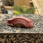 鮨 赫 sushi aka Tokyo - トロ炭炙り