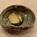 鮨 赫 sushi aka Tokyo - 鮑の肝ソース掛け