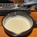 君のハンバーグを食べたい 渋谷店 - 雪崩ソース