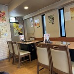 焼肉 東京山 - 店内