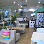 アロハラウンジ - かわいい店内です。