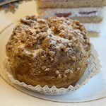 フレンチ パウンド ハウス 大和郷本店 - シュー・ア・ラ・クレーム　(10%税込)451円