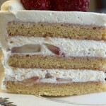 フレンチ パウンド ハウス - 苺のショートケーキ・ブラン　(10%税込)935円