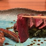 四季彩 平山 - 炭火焼き:鹿の内腿    リフト(アップ)