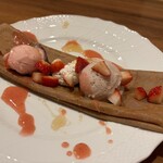 四季彩 平山 - 自家製クレープ&自家製ジェラート    斜めから