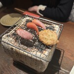はりや総本店 - お通しの炭火焼き