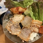 韓国屋台酒場 韓兵衛 - 今日のサムギョプサル