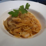 トリコ - 料理写真:本日のまかないパスタ（海老とカニのトマトクリーム）