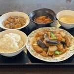 厨華房 曼田林 - 