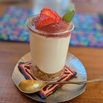 カフェモン - 「苺ヨーグルトクリーム」♡
      Mさんが前回食べていたレビューを見て食べてみたいと思っていました( *´꒳`* )♡