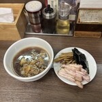 支那ソバ かづ屋 - チャーシューつけソバ