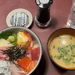 Uosutibaru - Seafood Rice Bowl SP Lunch (JPY 1,200)