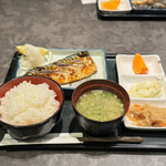 季節料理 椿 - 真さば塩焼き¥1000