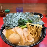 家系総本山 吉村家 - 