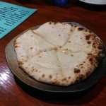 タンドールバル カマルプール - 激ウマチーズクルチャ