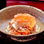 多仁本 - 後半の蟹は香箱蟹　たっぷりの外子、内子、蟹身に土佐酢ジュレを素麺に　見た目通り贅沢な旨さ！
