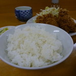 とんかつ いちかつ - Dec, 14　飯、半分と言ってもこれが出てきた、笑。
