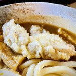 らんぷ若蔵 - 揚げたて熱熱の鶏天は衣サクッと鶏は超柔らかジューシーで旨い。デカく食べ応えも有り有り。