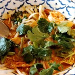 タイ・ラオス料理 メコン - パクチー投入