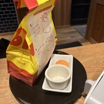 餃子酒場 肉汁とっつぁん - トリュフ塩のフライドポテト！ハイボールには必須！