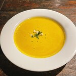 檪の丘 - かぼちゃの温かいスープ