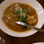 カレーのアキンボ - たらのカレーです