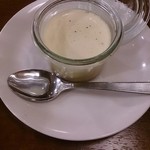 カレーのアキンボ - デザートプリンです