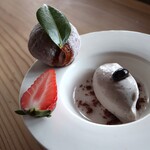 さじこよみ - 干し柿の豆腐チョコクリーム詰め・ 自家製黒豆豆乳ジェラート