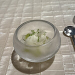 ベージュ アラン・デュカス 東京 - 