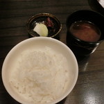 神戸牛炉窯焼ステーキ 雪月風花 北野坂 - 土鍋ご飯と赤だし