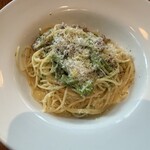 TWELVE GARDENS BAR&GRILL - 