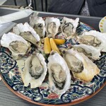 漁師直営牡蠣小屋 with 小さな釣り堀 - 料理写真: