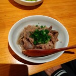 鉄板ふくみみ 泉一丁目店 - 伊賀牛の牛すじ煮込み