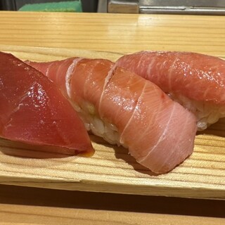 天然本まぐろ ありそ鮨し_0