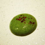 リベルテ・ア・ターブル・ド・タケダ - マスのタルタル カブとタピオカ オレガノソース