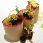 マスのタルタル カブとタピオカ オレガノソース