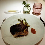 リベルテ・ア・ターブル・ド・タケダ - 蝦夷鹿のロースト 赤ワインソース(＋１５００円)